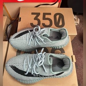 Yeezy Boost 350 V2 Salt